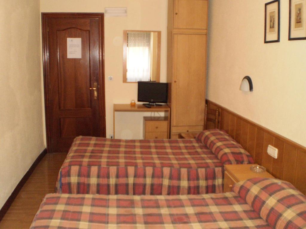 Hostal Hilton Otel Burgo Dış mekan fotoğraf